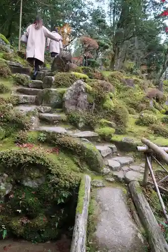 西明寺の庭園