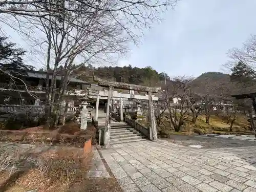 古峯神社の{uncategorized: "未分類", other: "その他", undefined: "問題あり", building: "その他建物", grave: "お墓", sacred_gate: "鳥居", guardian: "狛犬", statue: "像", buddha: "仏像", history: "歴史", nature: "自然", garden: "庭園", animal: "動物", pagoda: "塔", temizu: "手水舎", mountain_gate: "山門・神門", sanctuary: "本殿・本堂", subordinate: "末社・摂社", art: "芸術", scenery: "景色", jizo: "地蔵", ema: "絵馬", goshuin: "御朱印", omikuji: "おみくじ", items: "授与品その他", amulet: "お守り", goshuincho: "御朱印帳", eats: "食事", festival: "お祭り", votive_dance: "神楽", shichigosan: "七五三参", wedding: "結婚式", experience: "体験その他", initially: "初詣", around: "周辺", anti_infection: "感染症対策"}