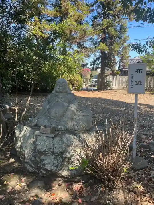 熊川神社の{uncategorized: "未分類", other: "その他", undefined: "問題あり", building: "その他建物", grave: "お墓", sacred_gate: "鳥居", guardian: "狛犬", statue: "像", buddha: "仏像", history: "歴史", nature: "自然", garden: "庭園", animal: "動物", pagoda: "塔", temizu: "手水舎", mountain_gate: "山門・神門", sanctuary: "本殿・本堂", subordinate: "末社・摂社", art: "芸術", scenery: "景色", jizo: "地蔵", ema: "絵馬", goshuin: "御朱印", omikuji: "おみくじ", items: "授与品その他", amulet: "お守り", goshuincho: "御朱印帳", eats: "食事", festival: "お祭り", votive_dance: "神楽", shichigosan: "七五三参", wedding: "結婚式", experience: "体験その他", initially: "初詣", around: "周辺", anti_infection: "感染症対策"}
