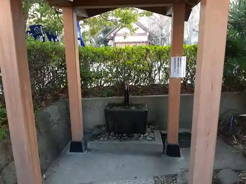 稲毛神社の手水舎