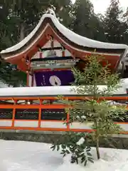 御形神社の本殿