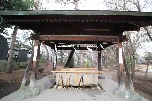 四柱神社の手水舎