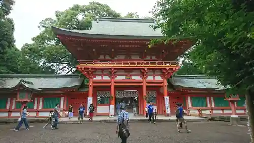 武蔵一宮氷川神社の{uncategorized: "未分類", other: "その他", undefined: "問題あり", building: "その他建物", grave: "お墓", sacred_gate: "鳥居", guardian: "狛犬", statue: "像", buddha: "仏像", history: "歴史", nature: "自然", garden: "庭園", animal: "動物", pagoda: "塔", temizu: "手水舎", mountain_gate: "山門・神門", sanctuary: "本殿・本堂", subordinate: "末社・摂社", art: "芸術", scenery: "景色", jizo: "地蔵", ema: "絵馬", goshuin: "御朱印", omikuji: "おみくじ", items: "授与品その他", amulet: "お守り", goshuincho: "御朱印帳", eats: "食事", festival: "お祭り", votive_dance: "神楽", shichigosan: "七五三参", wedding: "結婚式", experience: "体験その他", initially: "初詣", around: "周辺", anti_infection: "感染症対策"}