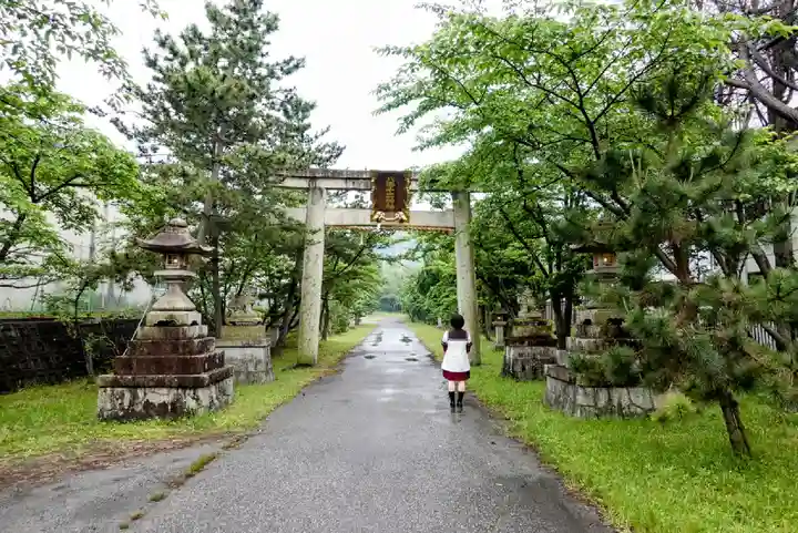 八幡十二神社の鳥居