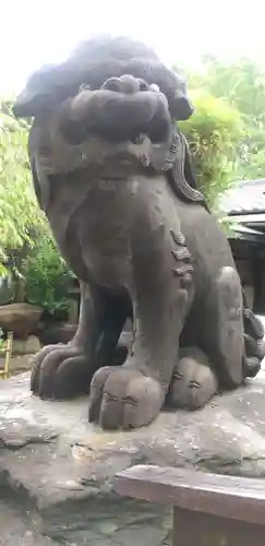 河原町稲荷神社の狛犬