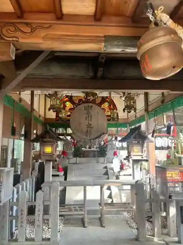 伏見豊川稲荷本宮の{uncategorized: "未分類", other: "その他", undefined: "問題あり", building: "その他建物", grave: "お墓", sacred_gate: "鳥居", guardian: "狛犬", statue: "像", buddha: "仏像", history: "歴史", nature: "自然", garden: "庭園", animal: "動物", pagoda: "塔", temizu: "手水舎", mountain_gate: "山門・神門", sanctuary: "本殿・本堂", subordinate: "末社・摂社", art: "芸術", scenery: "景色", jizo: "地蔵", ema: "絵馬", goshuin: "御朱印", omikuji: "おみくじ", items: "授与品その他", amulet: "お守り", goshuincho: "御朱印帳", eats: "食事", festival: "お祭り", votive_dance: "神楽", shichigosan: "七五三参", wedding: "結婚式", experience: "体験その他", initially: "初詣", around: "周辺", anti_infection: "感染症対策"}