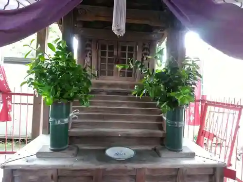 三和稲荷神社の本殿・本堂