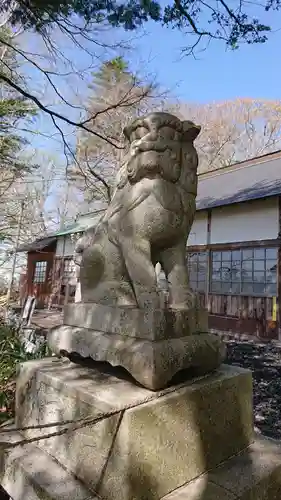 熊野皇大神社の狛犬