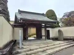 良泉寺の山門