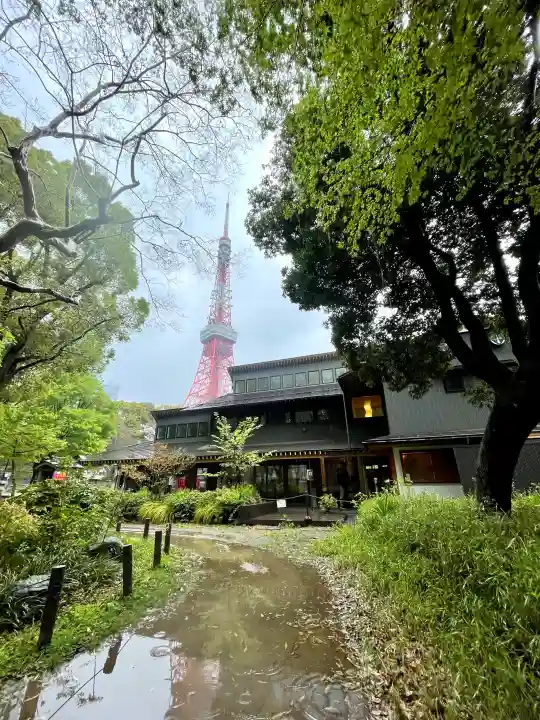 増上寺塔頭 三縁山 宝珠院の{uncategorized: "未分類", other: "その他", undefined: "問題あり", building: "その他建物", grave: "お墓", sacred_gate: "鳥居", guardian: "狛犬", statue: "像", buddha: "仏像", history: "歴史", nature: "自然", garden: "庭園", animal: "動物", pagoda: "塔", temizu: "手水舎", mountain_gate: "山門・神門", sanctuary: "本殿・本堂", subordinate: "末社・摂社", art: "芸術", scenery: "景色", jizo: "地蔵", ema: "絵馬", goshuin: "御朱印", omikuji: "おみくじ", items: "授与品その他", amulet: "お守り", goshuincho: "御朱印帳", eats: "食事", festival: "お祭り", votive_dance: "神楽", shichigosan: "七五三参", wedding: "結婚式", experience: "体験その他", initially: "初詣", around: "周辺", anti_infection: "感染症対策"}