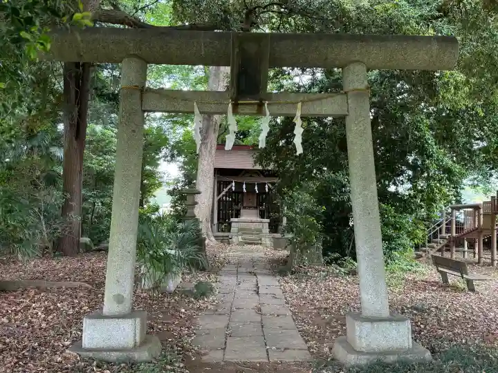 秋葉神社の{uncategorized: "未分類", other: "その他", undefined: "問題あり", building: "その他建物", grave: "お墓", sacred_gate: "鳥居", guardian: "狛犬", statue: "像", buddha: "仏像", history: "歴史", nature: "自然", garden: "庭園", animal: "動物", pagoda: "塔", temizu: "手水舎", mountain_gate: "山門・神門", sanctuary: "本殿・本堂", subordinate: "末社・摂社", art: "芸術", scenery: "景色", jizo: "地蔵", ema: "絵馬", goshuin: "御朱印", omikuji: "おみくじ", items: "授与品その他", amulet: "お守り", goshuincho: "御朱印帳", eats: "食事", festival: "お祭り", votive_dance: "神楽", shichigosan: "七五三参", wedding: "結婚式", experience: "体験その他", initially: "初詣", around: "周辺", anti_infection: "感染症対策"}