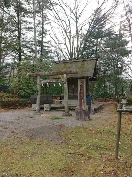 山梨縣護國神社の末社・摂社