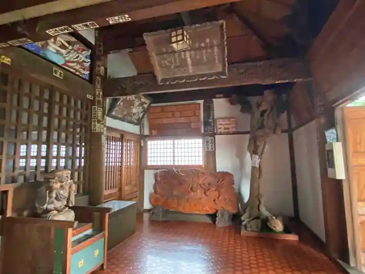 星谷寺の本殿・本堂