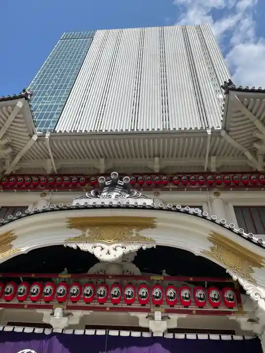 歌舞伎稲荷神社の周辺
