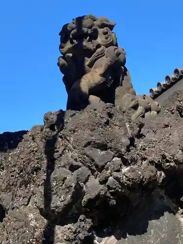 鶴見神社の狛犬