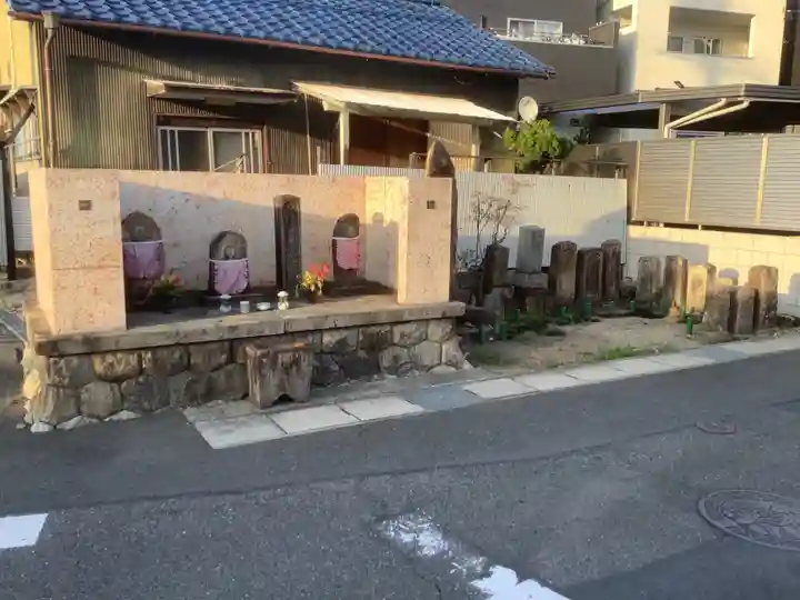 供養地蔵堂の本殿・本堂