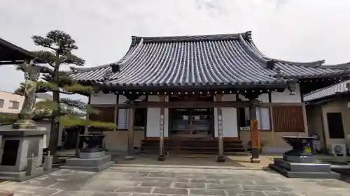 宝性寺の本殿・本堂
