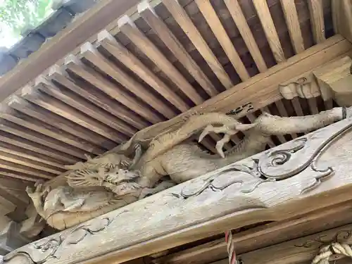 三柱神社の芸術