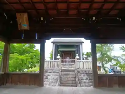 八幡神社の{uncategorized: "未分類", other: "その他", undefined: "問題あり", building: "その他建物", grave: "お墓", sacred_gate: "鳥居", guardian: "狛犬", statue: "像", buddha: "仏像", history: "歴史", nature: "自然", garden: "庭園", animal: "動物", pagoda: "塔", temizu: "手水舎", mountain_gate: "山門・神門", sanctuary: "本殿・本堂", subordinate: "末社・摂社", art: "芸術", scenery: "景色", jizo: "地蔵", ema: "絵馬", goshuin: "御朱印", omikuji: "おみくじ", items: "授与品その他", amulet: "お守り", goshuincho: "御朱印帳", eats: "食事", festival: "お祭り", votive_dance: "神楽", shichigosan: "七五三参", wedding: "結婚式", experience: "体験その他", initially: "初詣", around: "周辺", anti_infection: "感染症対策"}