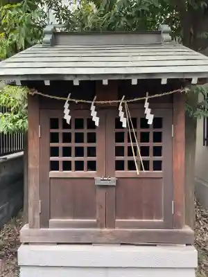 幸久稲荷神社(御穂鹿嶋神社境外社)の{uncategorized: "未分類", other: "その他", undefined: "問題あり", building: "その他建物", grave: "お墓", sacred_gate: "鳥居", guardian: "狛犬", statue: "像", buddha: "仏像", history: "歴史", nature: "自然", garden: "庭園", animal: "動物", pagoda: "塔", temizu: "手水舎", mountain_gate: "山門・神門", sanctuary: "本殿・本堂", subordinate: "末社・摂社", art: "芸術", scenery: "景色", jizo: "地蔵", ema: "絵馬", goshuin: "御朱印", omikuji: "おみくじ", items: "授与品その他", amulet: "お守り", goshuincho: "御朱印帳", eats: "食事", festival: "お祭り", votive_dance: "神楽", shichigosan: "七五三参", wedding: "結婚式", experience: "体験その他", initially: "初詣", around: "周辺", anti_infection: "感染症対策"}