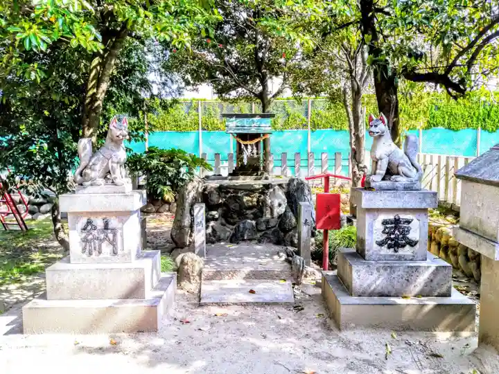 白山社(尾崎白山社)の末社・摂社