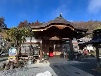 大慈寺の本殿・本堂