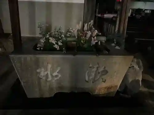 新羅神社の手水舎