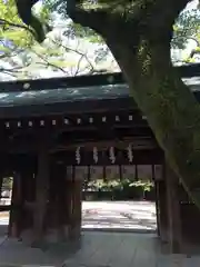 山内神社の山門