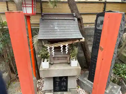 出世稲荷神社の末社・摂社