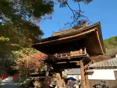 普門寺(切り絵御朱印発祥の寺)の山門