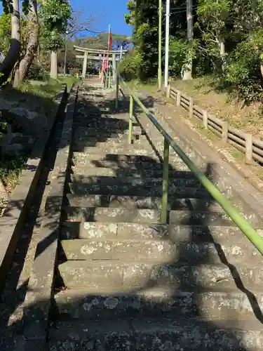 片瀬諏訪神社の鳥居