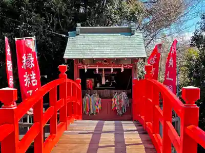 赤尾渋垂郡辺神社の末社・摂社