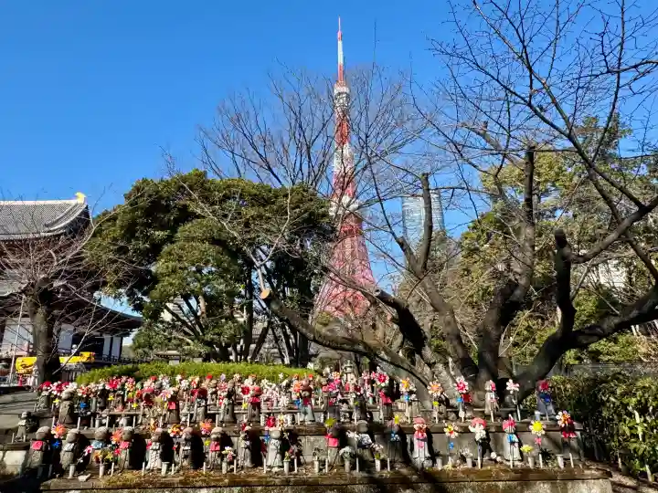 増上寺の{uncategorized: "未分類", other: "その他", undefined: "問題あり", building: "その他建物", grave: "お墓", sacred_gate: "鳥居", guardian: "狛犬", statue: "像", buddha: "仏像", history: "歴史", nature: "自然", garden: "庭園", animal: "動物", pagoda: "塔", temizu: "手水舎", mountain_gate: "山門・神門", sanctuary: "本殿・本堂", subordinate: "末社・摂社", art: "芸術", scenery: "景色", jizo: "地蔵", ema: "絵馬", goshuin: "御朱印", omikuji: "おみくじ", items: "授与品その他", amulet: "お守り", goshuincho: "御朱印帳", eats: "食事", festival: "お祭り", votive_dance: "神楽", shichigosan: "七五三参", wedding: "結婚式", experience: "体験その他", initially: "初詣", around: "周辺", anti_infection: "感染症対策"}