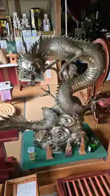 龍本寺の{uncategorized: "未分類", other: "その他", undefined: "問題あり", building: "その他建物", grave: "お墓", sacred_gate: "鳥居", guardian: "狛犬", statue: "像", buddha: "仏像", history: "歴史", nature: "自然", garden: "庭園", animal: "動物", pagoda: "塔", temizu: "手水舎", mountain_gate: "山門・神門", sanctuary: "本殿・本堂", subordinate: "末社・摂社", art: "芸術", scenery: "景色", jizo: "地蔵", ema: "絵馬", goshuin: "御朱印", omikuji: "おみくじ", items: "授与品その他", amulet: "お守り", goshuincho: "御朱印帳", eats: "食事", festival: "お祭り", votive_dance: "神楽", shichigosan: "七五三参", wedding: "結婚式", experience: "体験その他", initially: "初詣", around: "周辺", anti_infection: "感染症対策"}