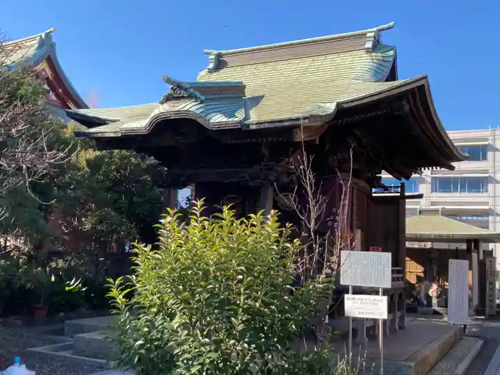 自性院の本殿・本堂