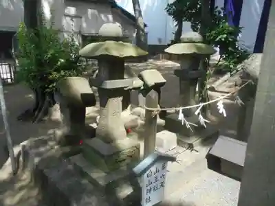 片瀬諏訪神社の末社・摂社