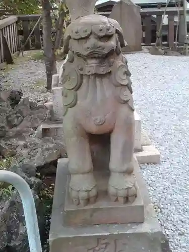 叶神社 (西叶神社)の狛犬