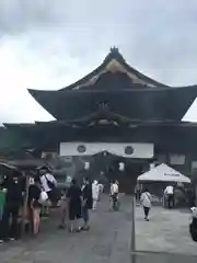 善光寺の本殿