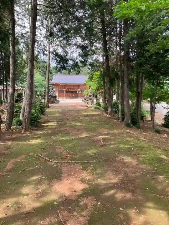 塚崎香取神社の{uncategorized: "未分類", other: "その他", undefined: "問題あり", building: "その他建物", grave: "お墓", sacred_gate: "鳥居", guardian: "狛犬", statue: "像", buddha: "仏像", history: "歴史", nature: "自然", garden: "庭園", animal: "動物", pagoda: "塔", temizu: "手水舎", mountain_gate: "山門・神門", sanctuary: "本殿・本堂", subordinate: "末社・摂社", art: "芸術", scenery: "景色", jizo: "地蔵", ema: "絵馬", goshuin: "御朱印", omikuji: "おみくじ", items: "授与品その他", amulet: "お守り", goshuincho: "御朱印帳", eats: "食事", festival: "お祭り", votive_dance: "神楽", shichigosan: "七五三参", wedding: "結婚式", experience: "体験その他", initially: "初詣", around: "周辺", anti_infection: "感染症対策"}
