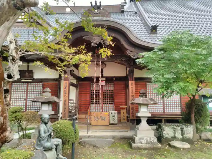 薬王寺の本殿・本堂
