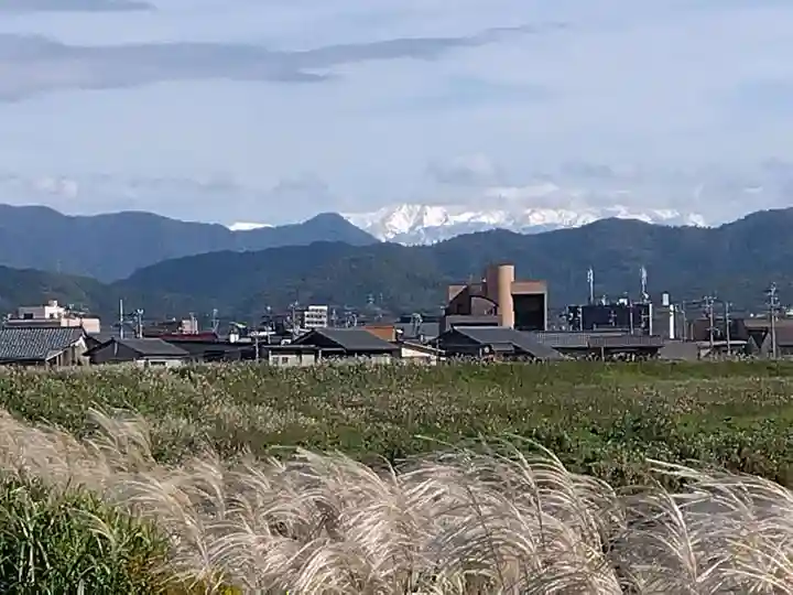 杉杜白髭神社(福井県)