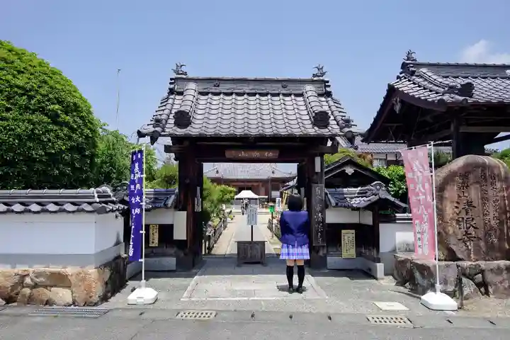 清眼寺の山門・神門