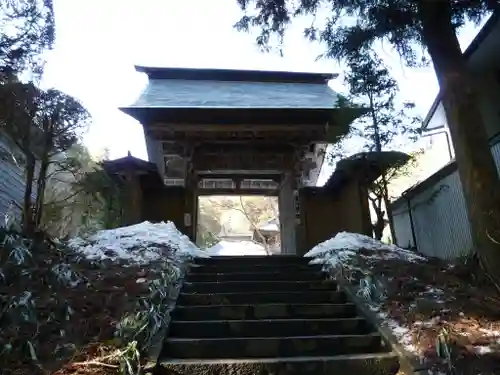 安楽寺の山門