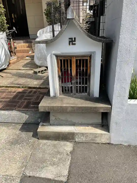 地蔵尊(徳井町)の本殿・本堂