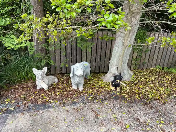 三宝荒神宮の{uncategorized: "未分類", other: "その他", undefined: "問題あり", building: "その他建物", grave: "お墓", sacred_gate: "鳥居", guardian: "狛犬", statue: "像", buddha: "仏像", history: "歴史", nature: "自然", garden: "庭園", animal: "動物", pagoda: "塔", temizu: "手水舎", mountain_gate: "山門・神門", sanctuary: "本殿・本堂", subordinate: "末社・摂社", art: "芸術", scenery: "景色", jizo: "地蔵", ema: "絵馬", goshuin: "御朱印", omikuji: "おみくじ", items: "授与品その他", amulet: "お守り", goshuincho: "御朱印帳", eats: "食事", festival: "お祭り", votive_dance: "神楽", shichigosan: "七五三参", wedding: "結婚式", experience: "体験その他", initially: "初詣", around: "周辺", anti_infection: "感染症対策"}
