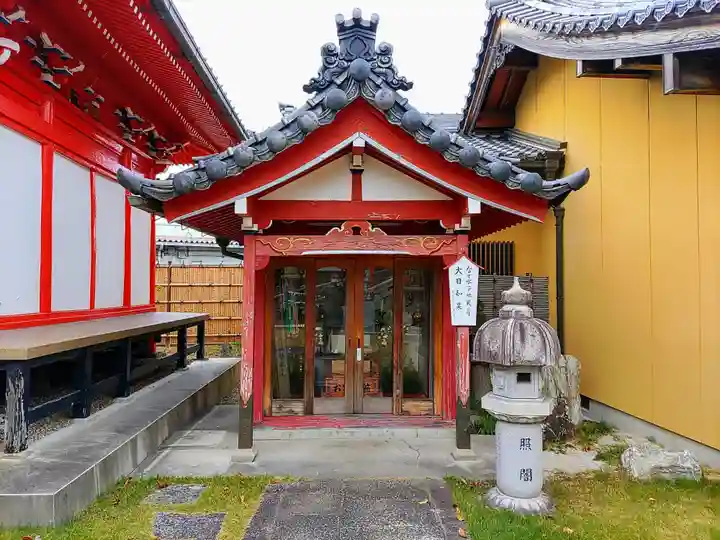 三光寺(三光寺松鷹坊)の末社・摂社