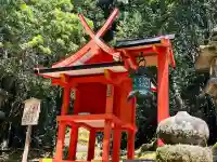 三輪神社(一童社)の{uncategorized: "未分類", other: "その他", undefined: "問題あり", building: "その他建物", grave: "お墓", sacred_gate: "鳥居", guardian: "狛犬", statue: "像", buddha: "仏像", history: "歴史", nature: "自然", garden: "庭園", animal: "動物", pagoda: "塔", temizu: "手水舎", mountain_gate: "山門・神門", sanctuary: "本殿・本堂", subordinate: "末社・摂社", art: "芸術", scenery: "景色", jizo: "地蔵", ema: "絵馬", goshuin: "御朱印", omikuji: "おみくじ", items: "授与品その他", amulet: "お守り", goshuincho: "御朱印帳", eats: "食事", festival: "お祭り", votive_dance: "神楽", shichigosan: "七五三参", wedding: "結婚式", experience: "体験その他", initially: "初詣", around: "周辺", anti_infection: "感染症対策"}