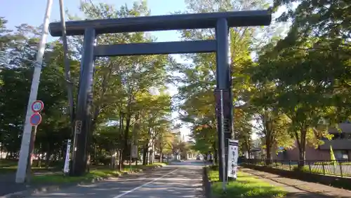 帯廣神社の鳥居