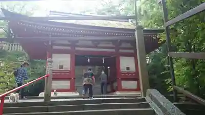 吉備津神社の山門・神門