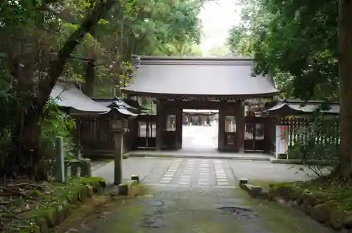 雄山神社前立社壇の山門